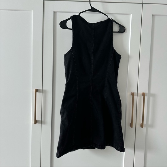 Black Button-Down Denim Dress - Picture 2 of 4